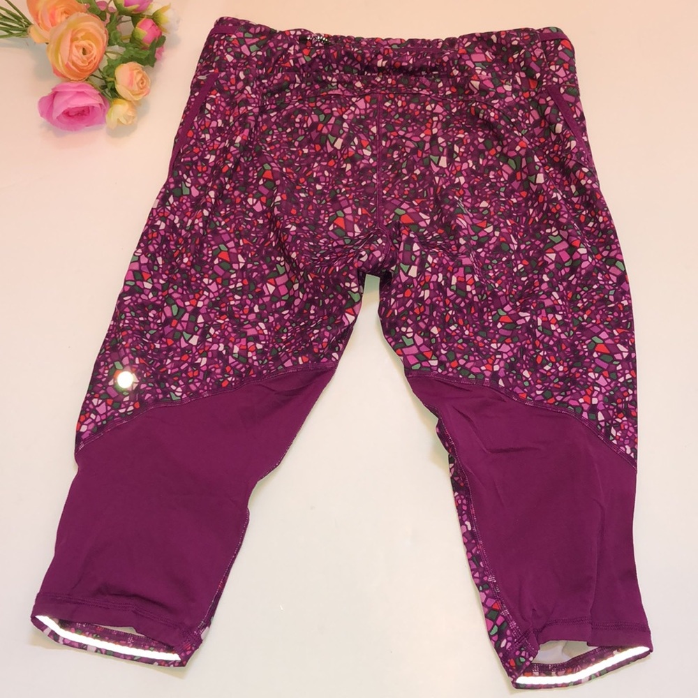 Lululemon Crop Size 10 Real Quick Crop Paradise Camo Multi Regal Plum - Picture 4 of 15